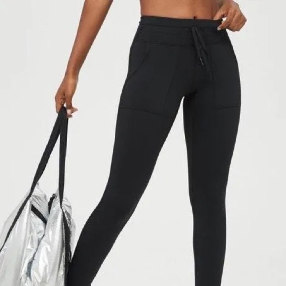 Aerie active leggings with pockets